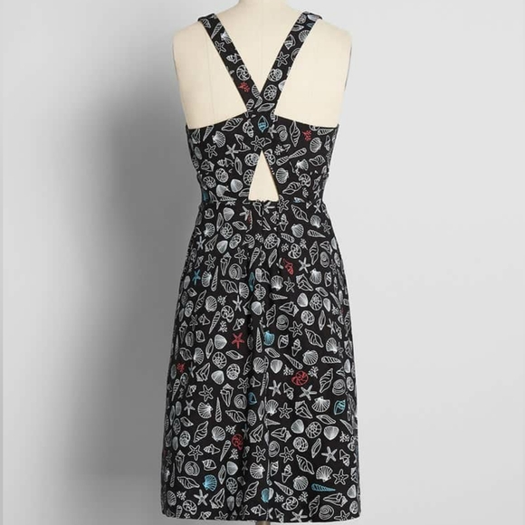 ModCloth Seashore Shells Dress Linen Pinup Cutouts Retro Coastal Black 10 - Picture 3 of 6